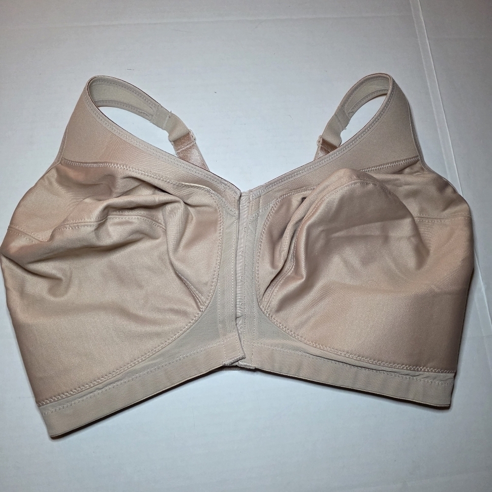Glamorise Front Close Bra 38K Unlined Light Lift Adjustable Strap